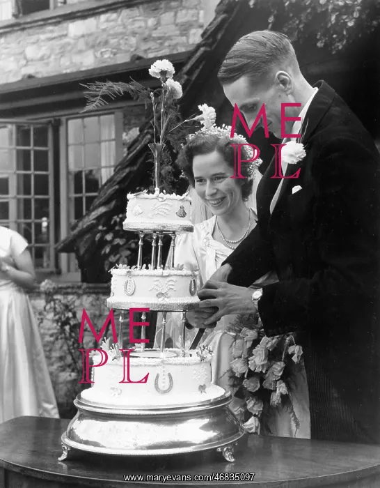 : CUTTING THE CAKE 1960S : CUTTING THE CAKE 1960S