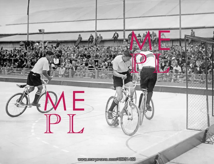 : Cycle ball in Wroclaw, 1936 : Cycle ball in Wroclaw, 1936