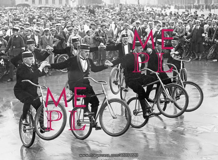 : The cycling club Blitz, 1933 : The cycling club Blitz, 1933