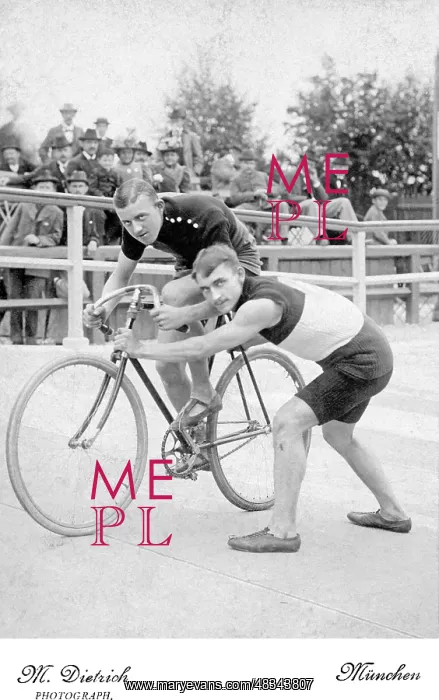 : Cycling in Munich, 1898 : Cycling in Munich, 1898