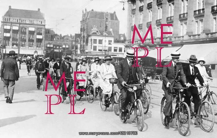 : Cyclist in Amsterdam, 1924 : Cyclist in Amsterdam, 1924