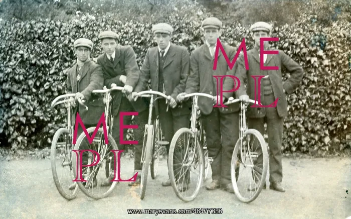  : Five Cyclists of the Twenties