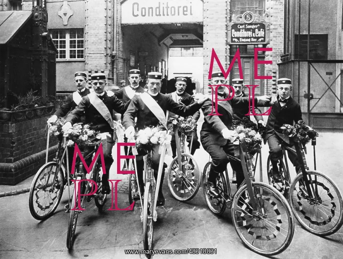 : Cyclists in the Zoological Garden, 1912 : Cyclists in the Zoological Garden, 1912