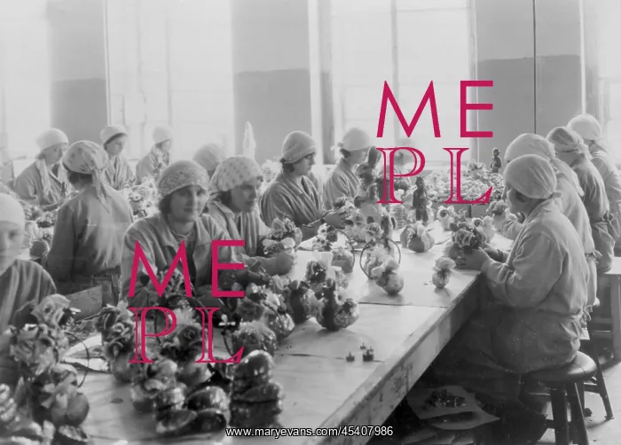  : Czechoslovakia 1932, production of Easter goods