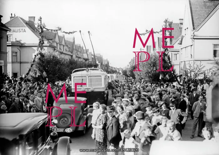  : Czechoslovakia 1936, bus powered by electricity