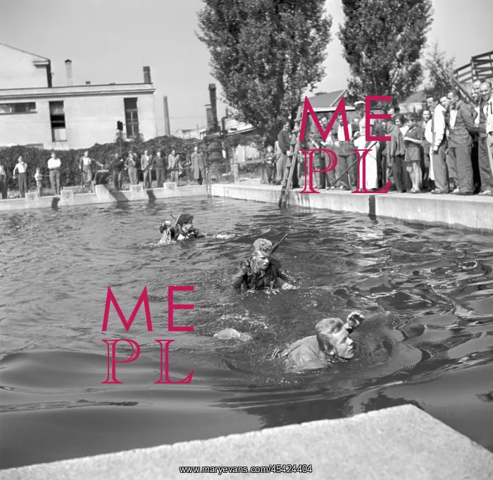  : Czechoslovakia 1953, swimming