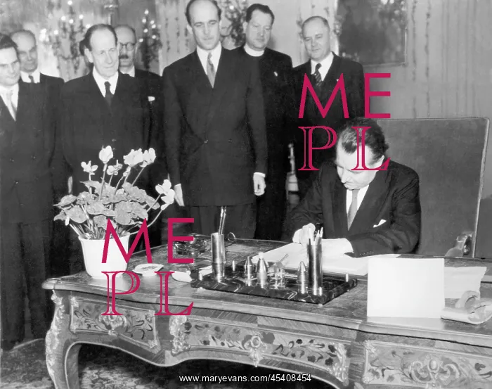 : Czechoslovakia - Prague, October 28th 1949. President : Czechoslovakia - Prague, October 28th 1949. President