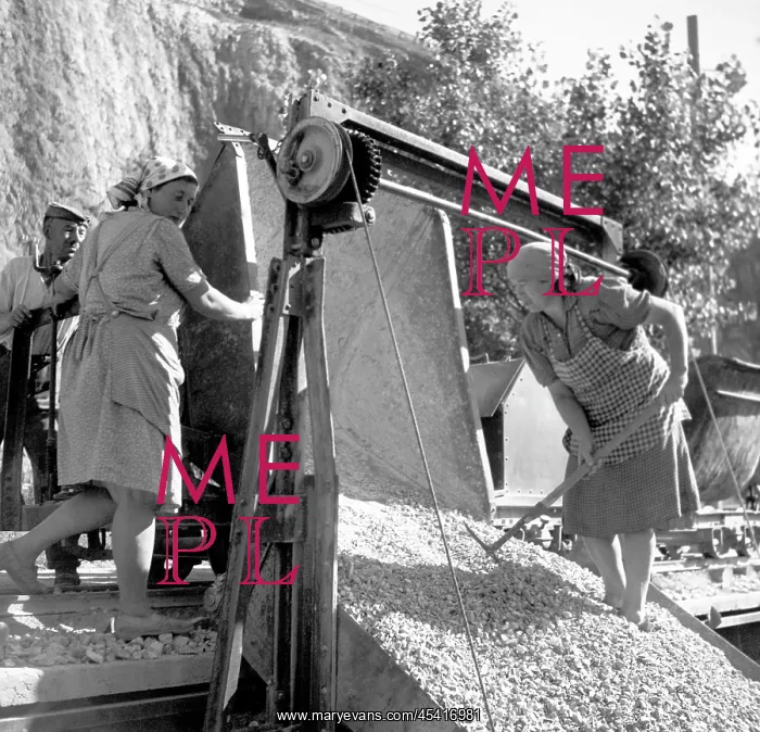 : Czechoslovakia, Stramberg 1948. Limestone mine : Czechoslovakia, Stramberg 1948. Limestone mine