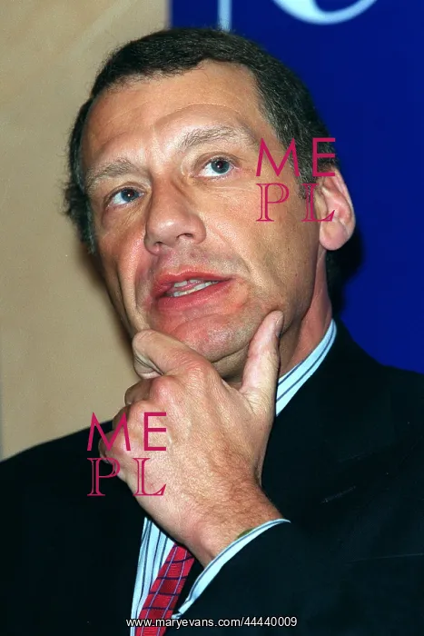  : D Supt Ken Farrow