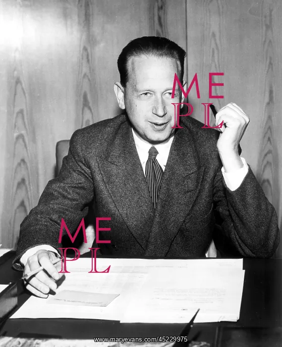 : Dag Hammarskjold, 1950s. ? : Dag Hammarskjold, 1950s. ?