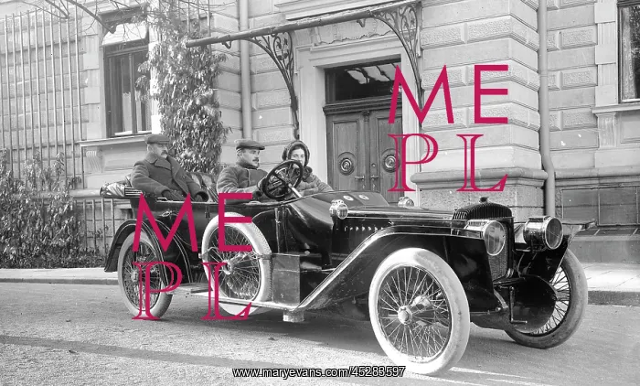 : Daimler car and passengers : Daimler car and passengers
