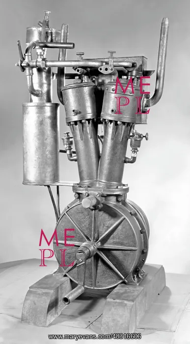 : Daimler V2 engine, 1889 : Daimler V2 engine, 1889