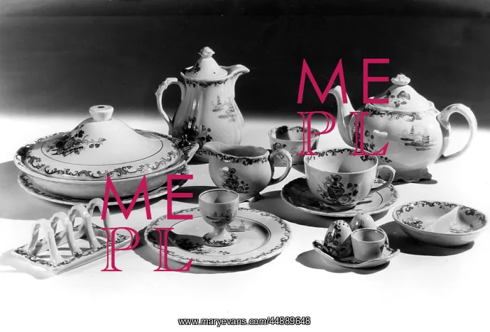 : DAINTY BREAKFAST SET : DAINTY BREAKFAST SET