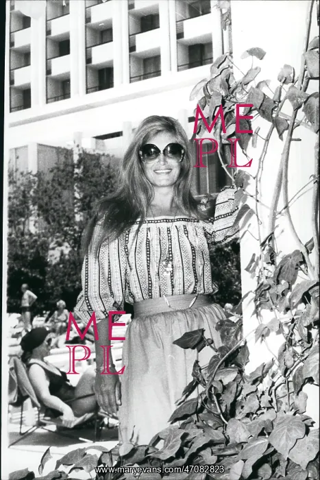  : Dalida In Athens For Business And Fun: The well