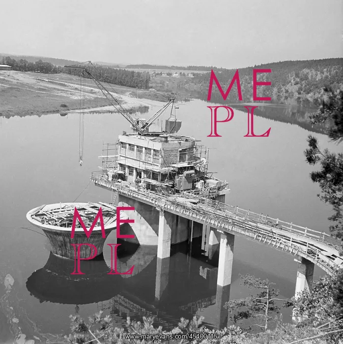 : Dam - hydroelectric - Francis turbine - effective : Dam - hydroelectric - Francis turbine - effective