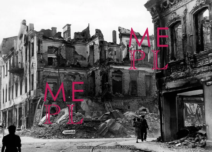 : Damage caused by German air raids in Minsk, 1941 : Damage caused by German air raids in Minsk, 1941
