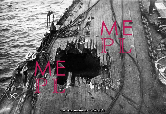 : Damaged deck of the SMS Goeben, 1918 : Damaged deck of the SMS Goeben, 1918