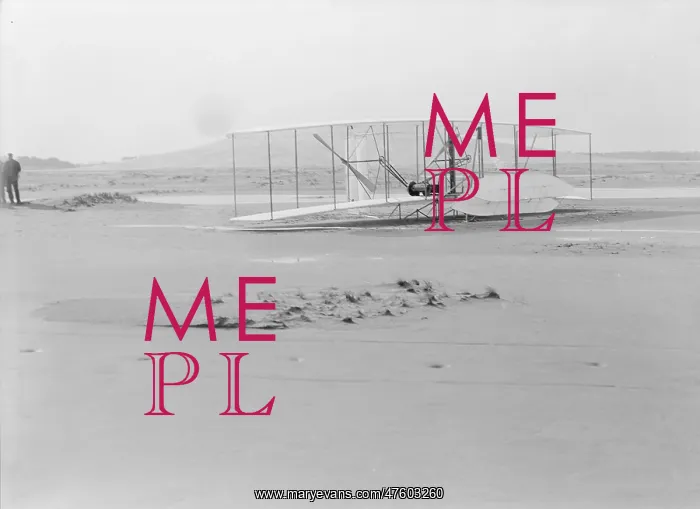 : Damaged Wright Flyer, 1903 : Damaged Wright Flyer, 1903