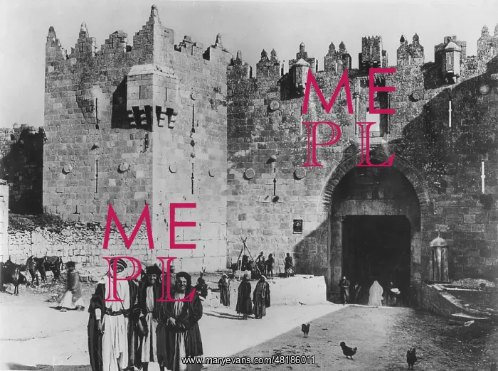 : The Damascus gate in Jerusalem, 1928 : The Damascus gate in Jerusalem, 1928