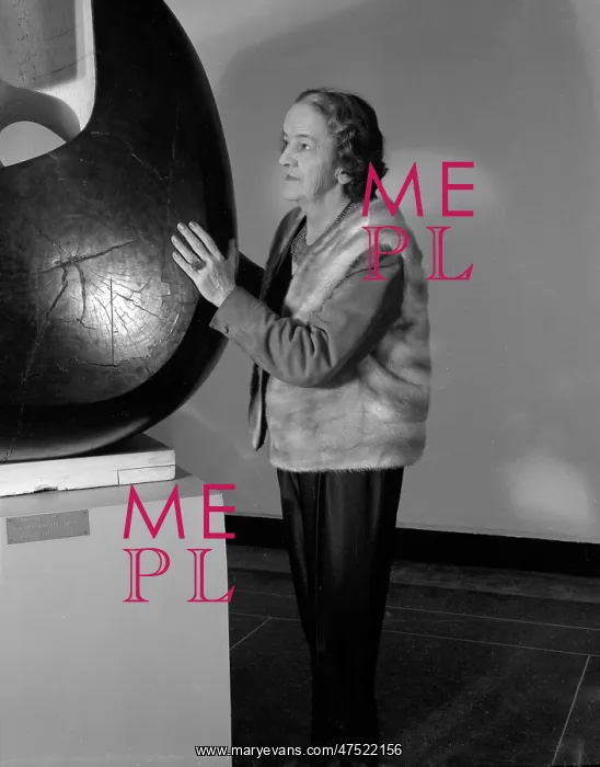 : Dame Barbara Hepworth : Dame Barbara Hepworth