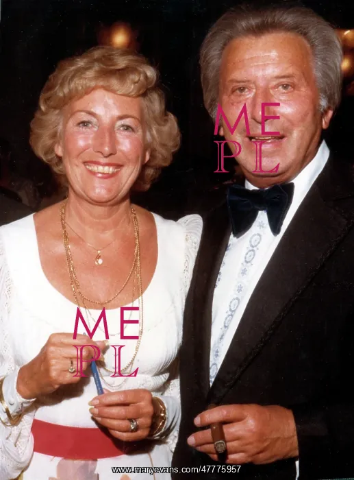 : Dame Vera Lynn and Baron Delfont : Dame Vera Lynn and Baron Delfont