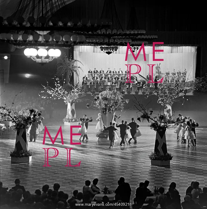  : Dance ball - ball - dancers