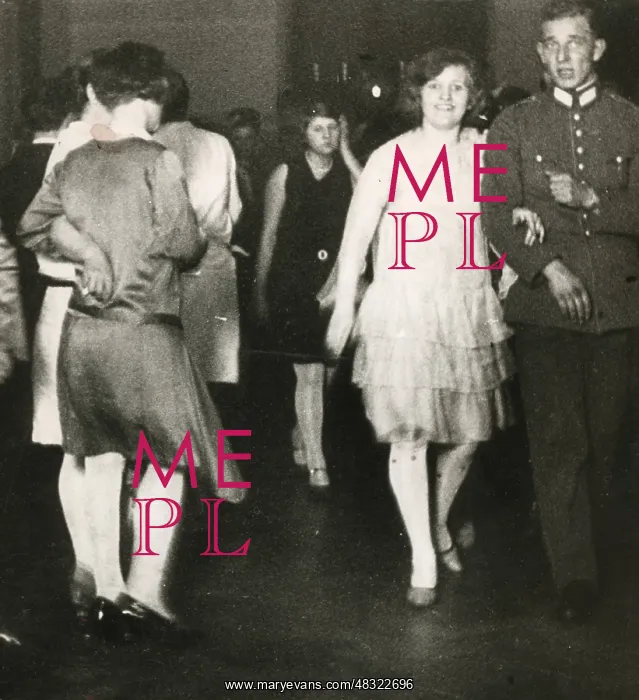 : Dance couples in the Englischer Hof in Berlin, 1929 : Dance couples in the Englischer Hof in Berlin, 1929