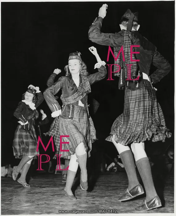 : dance - students - folk dance - Scottish - historical : dance - students - folk dance - Scottish - historical