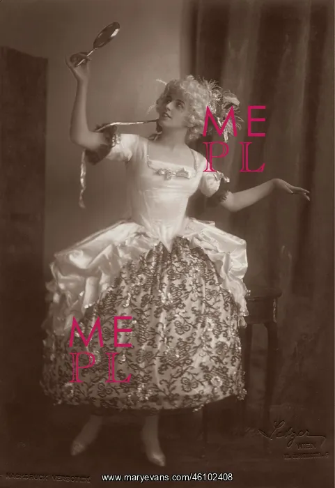 : Dancer Hedy Pfundmayr in Ravel'. Vienna State : Dancer Hedy Pfundmayr in Ravel'. Vienna State