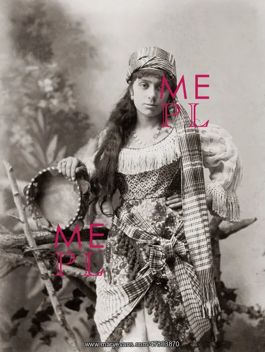  : Dancer with tambourine, Egypt, c.1890