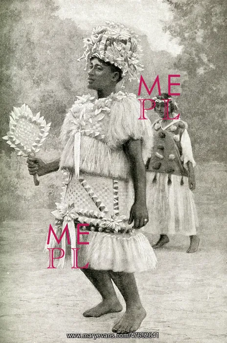 : Dancer in traditional costume, Tahiti, French Polynesia : Dancer in traditional costume, Tahiti, French Polynesia