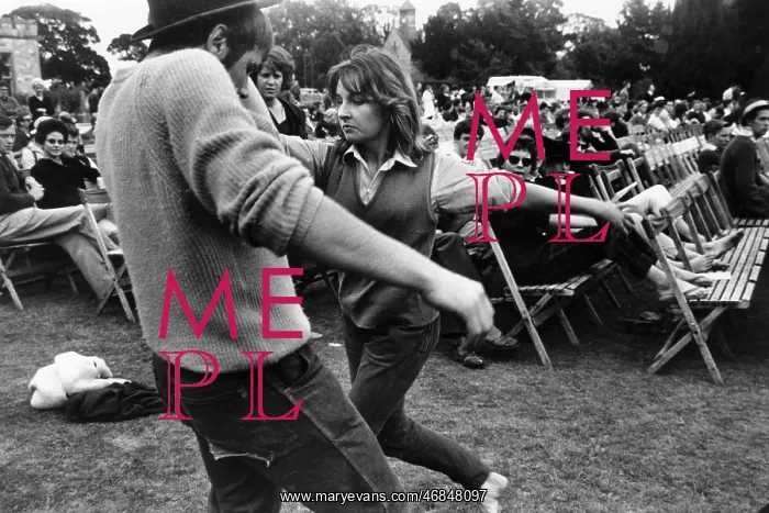 : Dancing at the Beaulieu Jazz Festival : Dancing at the Beaulieu Jazz Festival