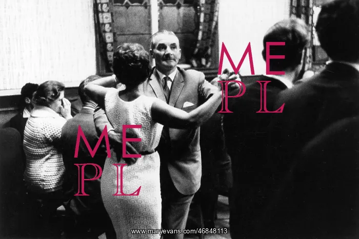 : Dancing in a Birmingham pub : Dancing in a Birmingham pub