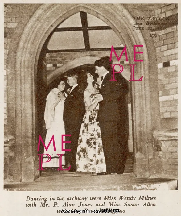: Dancing at Keble College, Oxford : Dancing at Keble College, Oxford