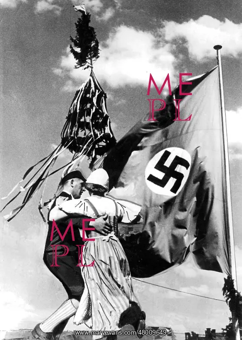 : Dancing under the Maypole - NS propaganda, 1938 : Dancing under the Maypole - NS propaganda, 1938