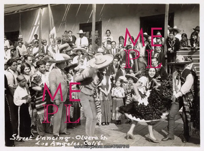 : Dancing in Olvera Street, Los Angeles, California, USA : Dancing in Olvera Street, Los Angeles, California, USA