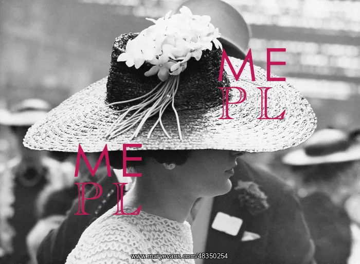 : Daphne de Selincourt with hat, 1939 : Daphne de Selincourt with hat, 1939