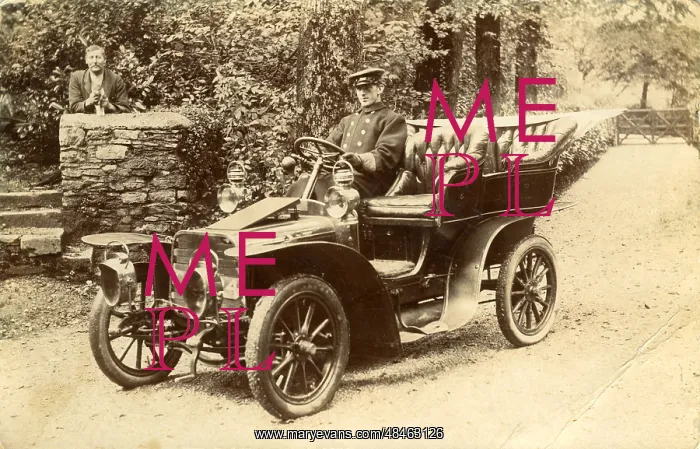  : Darracq Vintage Car
