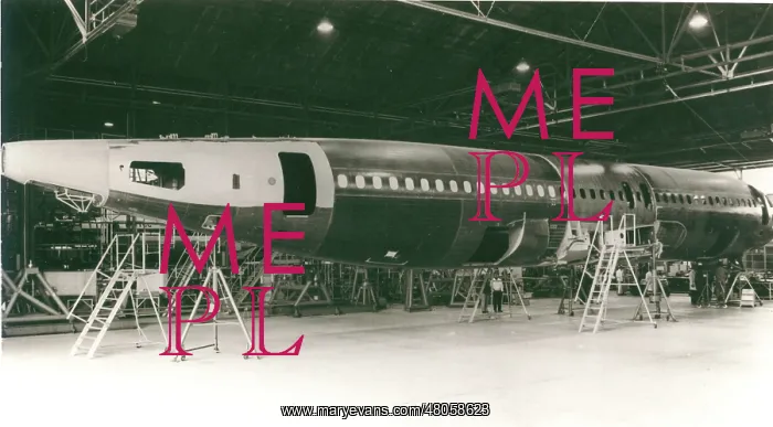 : Dassault Mercure during construction : Dassault Mercure during construction