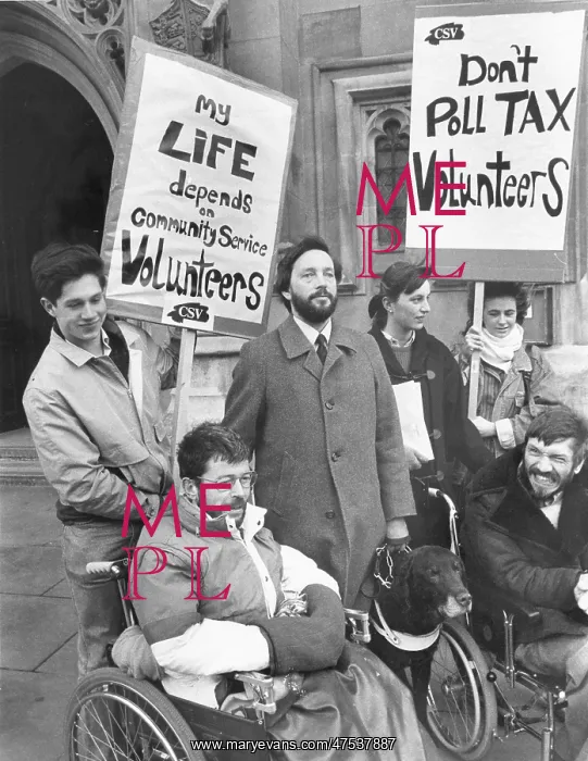 : David Blunkett campaigning against the Poll Tax : David Blunkett campaigning against the Poll Tax