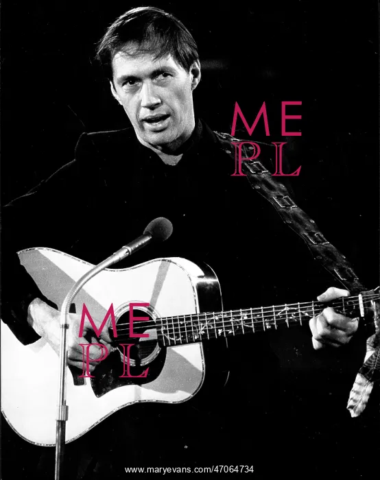 : DAVID CARRADINE 1936-2009 Actor : DAVID CARRADINE 1936-2009 Actor