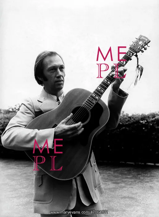: DAVID CARRADINE 1936-2009 Actor : DAVID CARRADINE 1936-2009 Actor