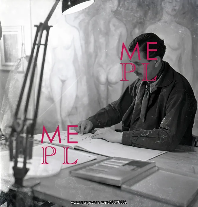 : David Cox at work in his studio, St Ives, Cornwall : David Cox at work in his studio, St Ives, Cornwall