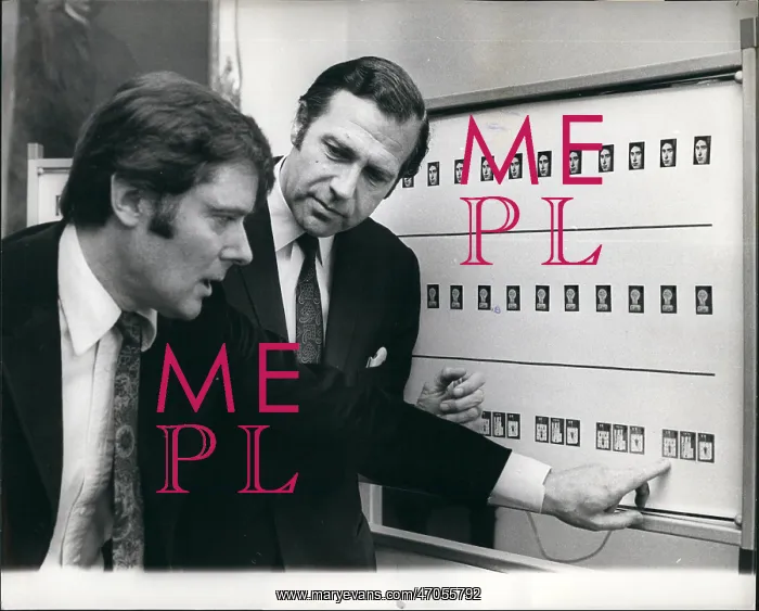 : David Gentleman, stamp designer, and John Stonehouse : David Gentleman, stamp designer, and John Stonehouse