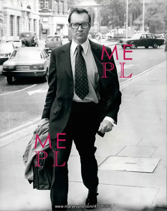 : David Holmes en route to Thorpe trial, Old Bailey, London : David Holmes en route to Thorpe trial, Old Bailey, London