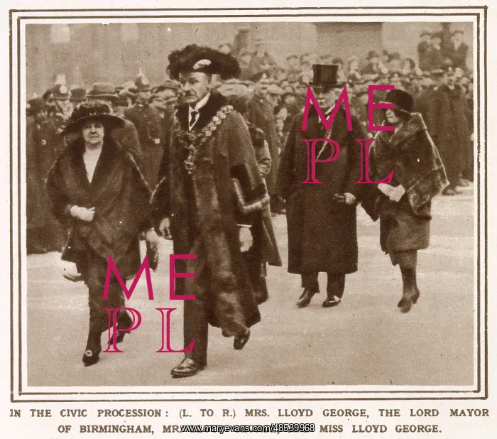 : David Lloyd George campaigning in Birmingham : David Lloyd George campaigning in Birmingham