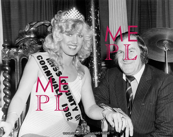 : David Mudd MP and Miss County of Cornwall : David Mudd MP and Miss County of Cornwall