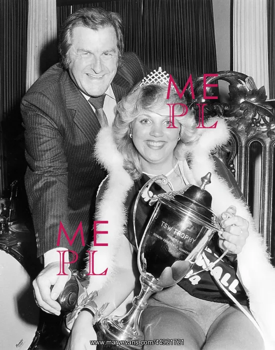 : David Mudd MP and Miss County of Cornwall : David Mudd MP and Miss County of Cornwall
