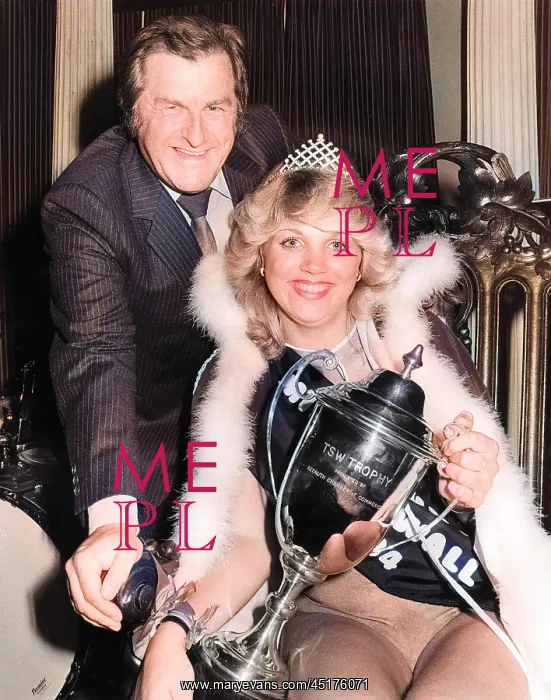 : David Mudd MP and Miss County of Cornwall : David Mudd MP and Miss County of Cornwall