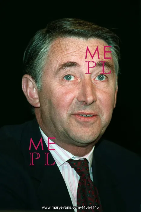  : David Steele MP